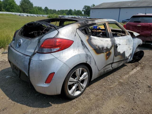 Photo 3 from auction – 2016 HYUNDAI VELOSTER with VIN KMHTC6AD2GU290197
