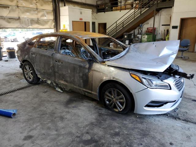 Photo 4 from auction – 2016 HYUNDAI SONATA SE with VIN 5NPE24AF2GH397704