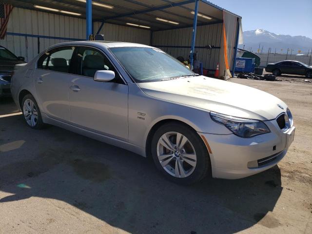 صورة رقم 4 من المزاد - 2009 BMW 528 مع VIN WBANV13599C150931