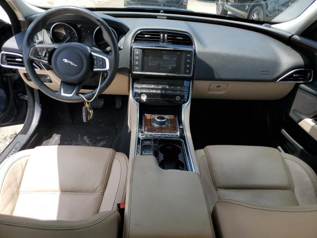 Photo 8 from auction – 2018 JAGUAR XE PRESTIG with VIN SAJAE4FX4JCP32277