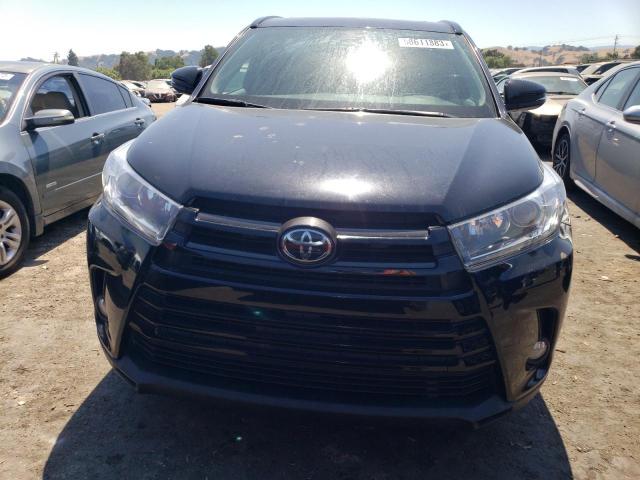 Photo 5 from auction – 2017 TOYOTA HIGHLANDER with VIN 5TDJZRFHXHS417551