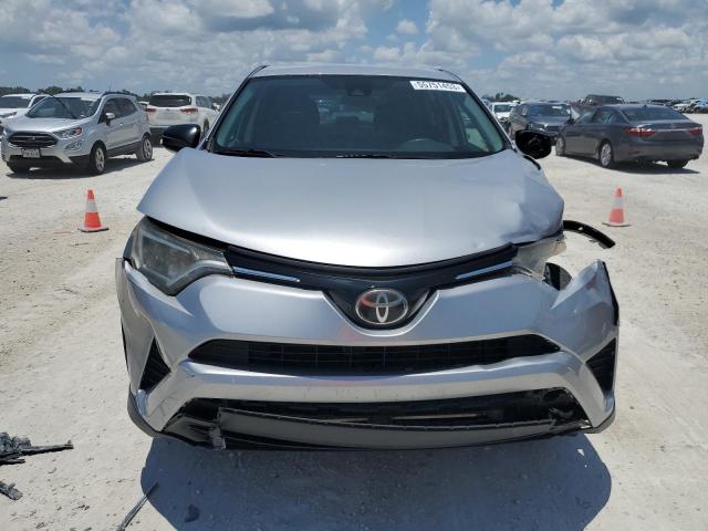 Photo 5 from auction – 2017 TOYOTA RAV4 LE with VIN 2T3BFREV2HW631016