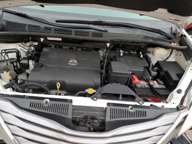 Photo 12 from auction – 2015 TOYOTA SIENNA XLE with VIN 5TDYK3DC6FS647236