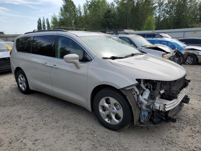 Photo 4 from auction – 2017 CHRYSLER PACIFICA E with VIN 2C4RC1L76HR797692