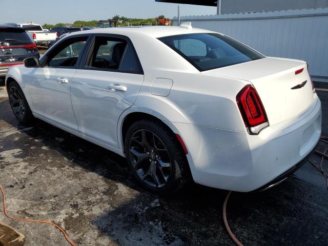 Photo 2 from auction – 2022 CHRYSLER 300 S with VIN 2C3CCABG4NH184399