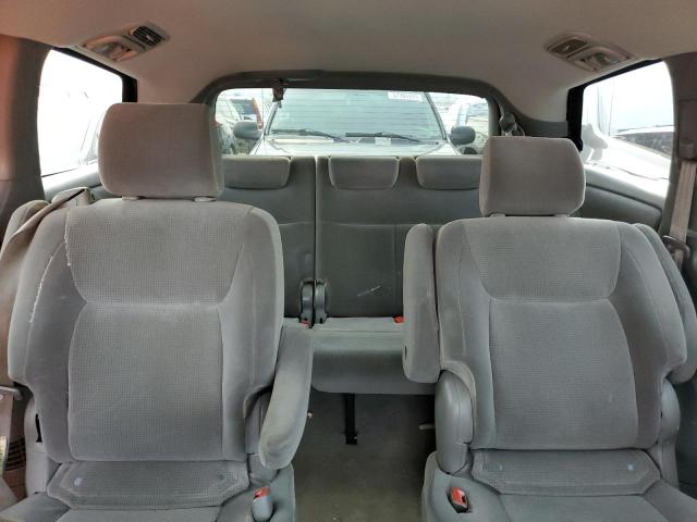 Photo 10 from auction – 2005 TOYOTA SIENNA LE with VIN 5TDBA23C45S044692