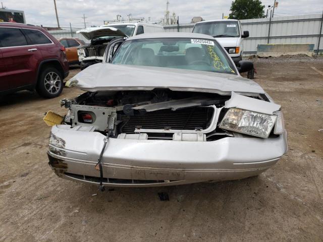 Photo 5 from auction – 2004 FORD CROWN VICT with VIN 2FAFP74W24X119369