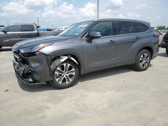 TOYOTA HIGHLANDER 2022 with VIN 5TDGARAH4NS516600 - Photo from auction