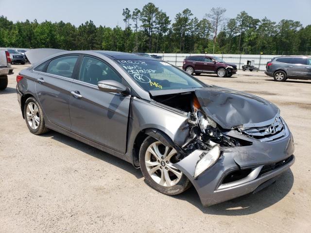 Photo 4 from auction – 2013 HYUNDAI SONATA SE with VIN 5NPEC4AC4DH664520
