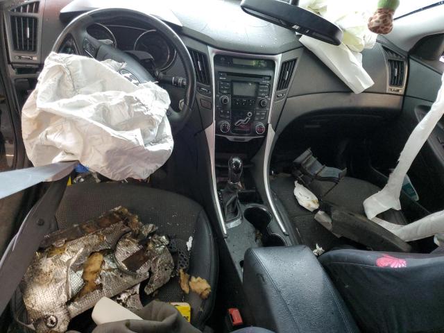 Photo 8 from auction – 2011 HYUNDAI SONATA SE with VIN 5NPEC4AB6BH317999