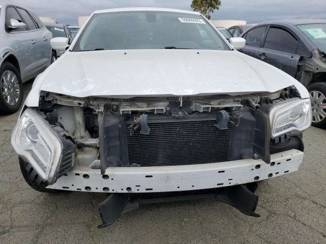 Photo 5 from auction – 2015 CHRYSLER 300 LIMITE with VIN 2C3CCAAG4FH898939