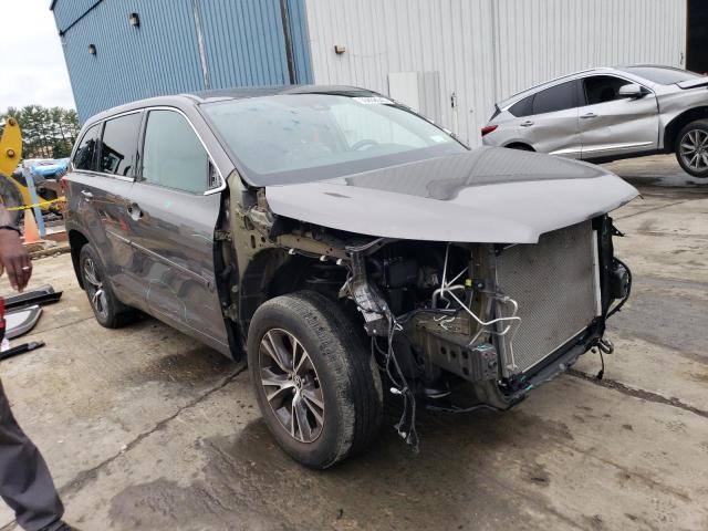 Photo 4 from auction – 2018 TOYOTA HIGHLANDER with VIN 5TDBZRFH7JS896375