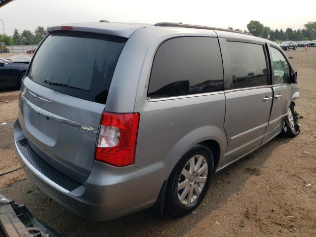 Photo 3 from auction – 2016 CHRYSLER TOWN & COU with VIN 2C4RC1BGXGR305570