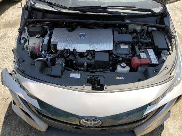 Photo 11 from auction – 2018 TOYOTA PRIUS PRIM with VIN JTDKARFP6J3097039
