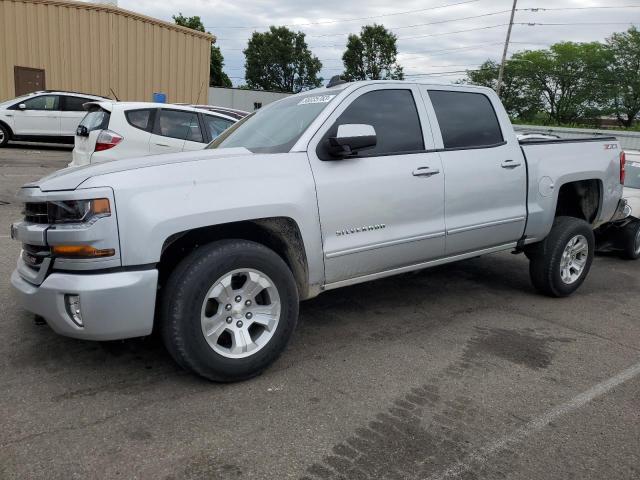 CHEVROLET SILVERADO 2018 with VIN 3GCUKRECXJG472898 - Photo from auction