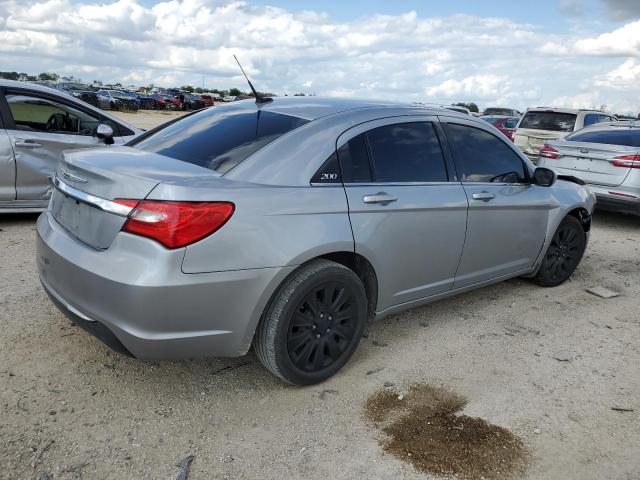Photo 3 from auction – 2014 CHRYSLER 200 LX with VIN 1C3CCBAB8EN141641