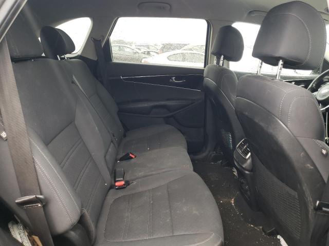 Photo 11 from auction – 2017 KIA SORENTO LX with VIN 5XYPGDA30HG293138