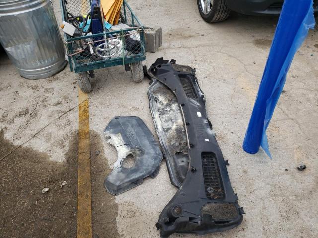 Photo 13 from auction – 2014 FORD ESCAPE SE with VIN 1FMCU9GX7EUC07750