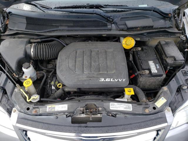 Photo 12 from auction – 2016 CHRYSLER TOWN & COU with VIN 2C4RC1CG1GR302474