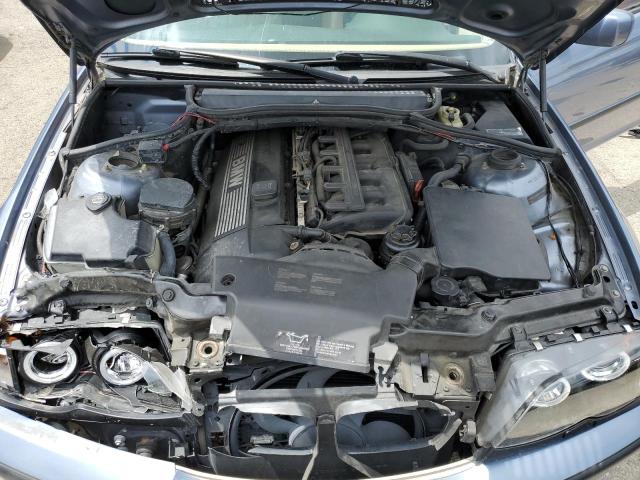 Photo 11 from auction – 2002 BMW 325 I with VIN WBAET374X2NG71141