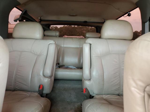 Photo 10 from auction – 2001 CHEVROLET SUBURBAN C with VIN 3GNEC16TX1G203857
