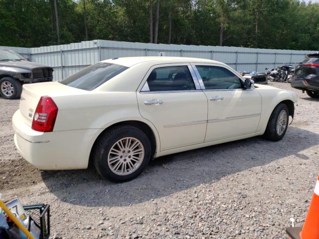 Photo 3 from auction – 2010 CHRYSLER 300 TOURIN with VIN 2C3CA5CV1AH326616