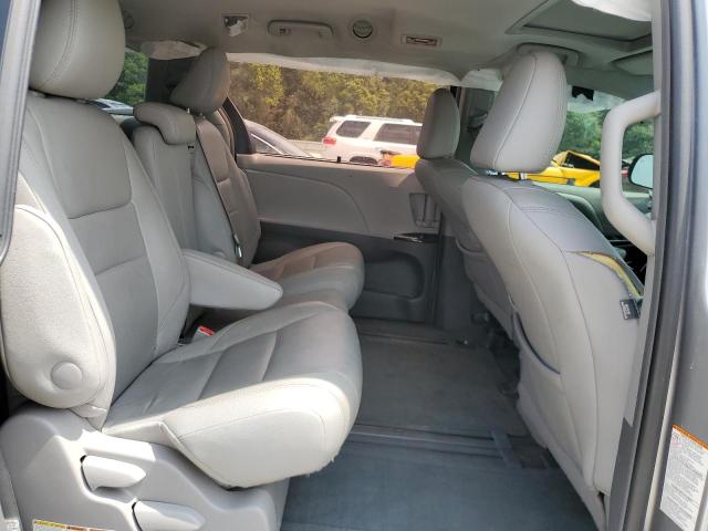 Photo 10 from auction – 2017 TOYOTA SIENNA XLE with VIN 5TDYZ3DC2HS900342