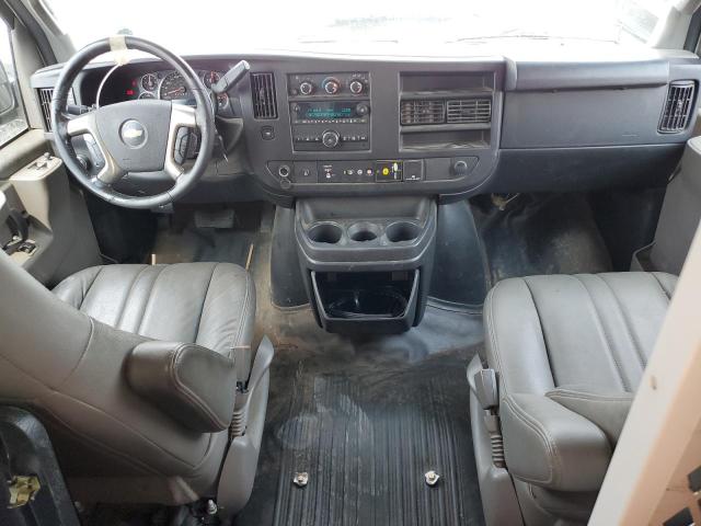 Photo 8 from auction – 2018 CHEVROLET EXPRESS G2 with VIN 1GCWGAFP2J1300389