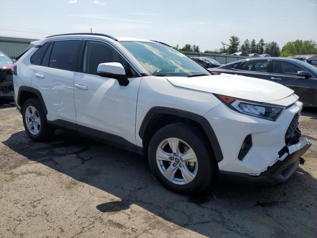 Photo 4 from auction – 2019 TOYOTA RAV4 XLE with VIN JTMP1RFV3KD035260