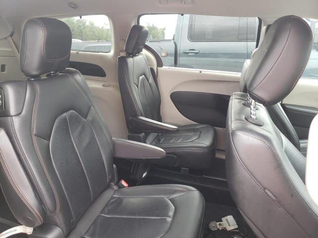 Photo 11 from auction – 2018 CHRYSLER PACIFICA T with VIN 2C4RC1BG9JR310525