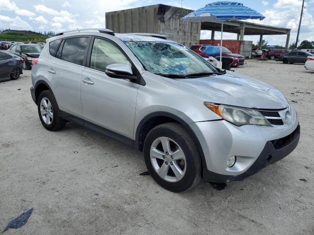 Photo 4 from auction – 2013 TOYOTA RAV4 XLE with VIN JTMWFREV8DD002675