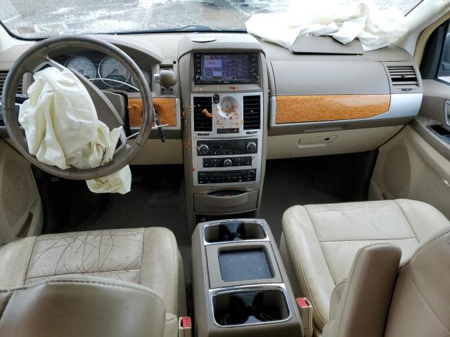 Photo 8 from auction – 2010 CHRYSLER TOWN & COU with VIN 2A4RR6DX9AR233478