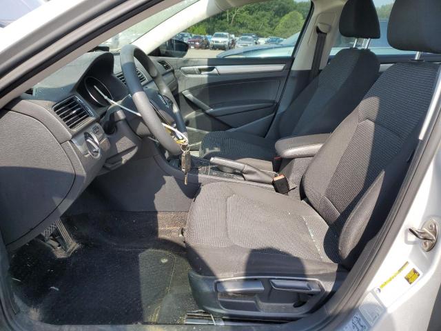 Photo 7 from auction – 2016 VOLKSWAGEN PASSAT S with VIN 1VWAS7A30GC040794