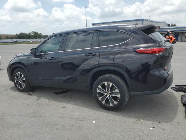 Photo 2 from auction – 2022 TOYOTA HIGHLANDER with VIN 5TDHZRAH4NS108451