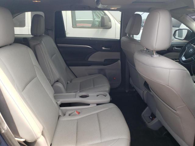 Photo 11 from auction – 2017 TOYOTA HIGHLANDER with VIN 5TDDZRFH6HS372637