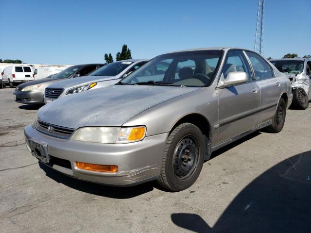 HONDA ACCORD 1996 with VIN 1HGCD5633TA259730 - Photo from auction