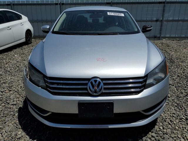 Photo 5 from auction – 2013 VOLKSWAGEN PASSAT S with VIN 1VWAP7A36DC097093