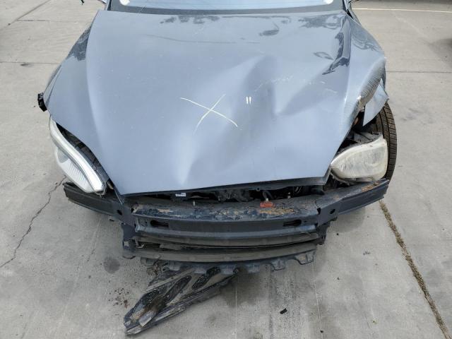 Photo 11 from auction – 2013 TESLA MODEL S with VIN 5YJSA1CN2DFP21141