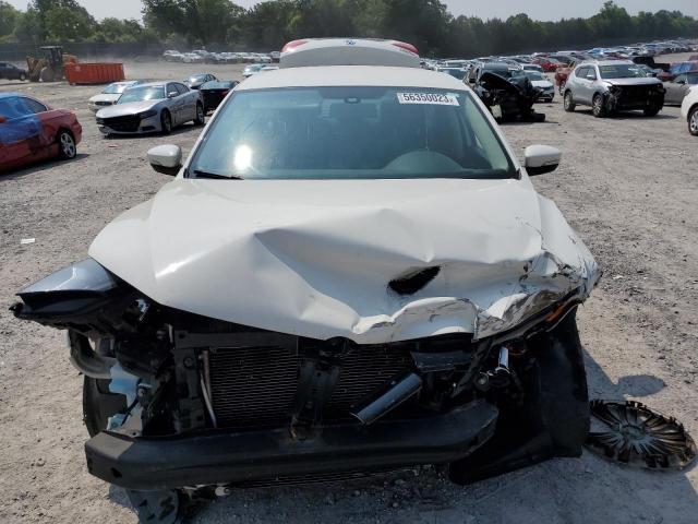 Photo 5 from auction – 2014 VOLKSWAGEN PASSAT S with VIN 1VWAT7A37EC085113