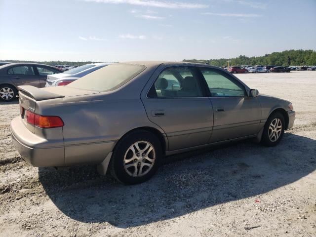 Photo 3 from auction – 2000 TOYOTA CAMRY CE with VIN 4T1BG22K6YU629258