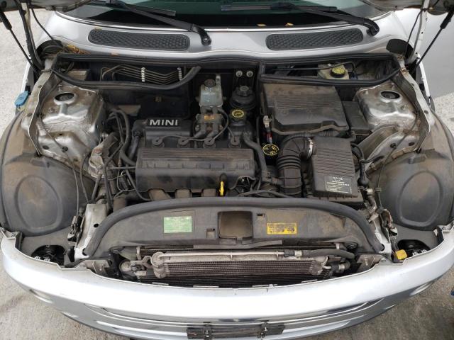 Photo 11 from auction – 2006 MINI COOPER with VIN WMWRC33556TK17877
