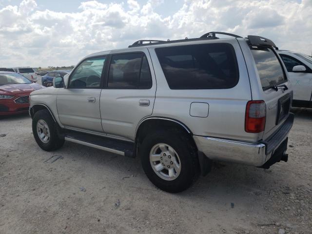 Photo 2 from auction – 2000 TOYOTA 4RUNNER SR with VIN JT3GN86R0Y0179922