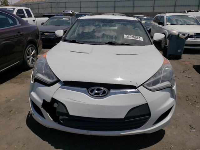 Photo 5 from auction – 2015 HYUNDAI VELOSTER with VIN KMHTC6AD8FU244856