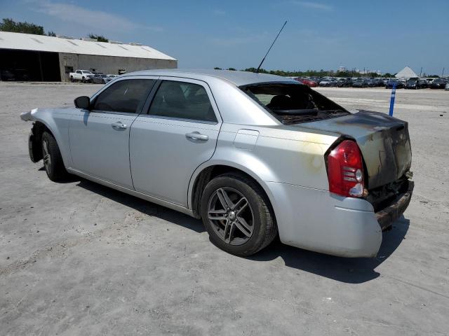 Photo 2 from auction – 2008 CHRYSLER 300 LX with VIN 2C3KA43R98H244118