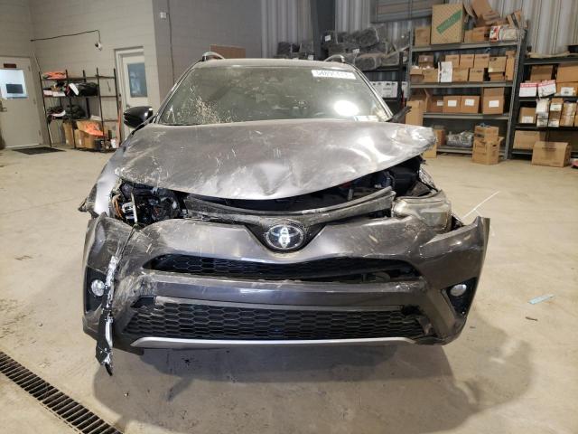 Photo 5 from auction – 2017 TOYOTA RAV4 SE with VIN JTMJFREV8HJ713858