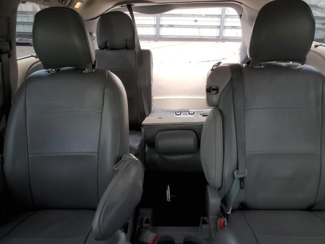 Photo 10 from auction – 2015 TOYOTA SIENNA XLE with VIN 5TDYK3DC4FS652919