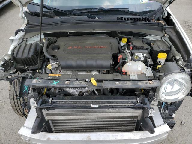 Photo 11 from auction – 2017 JEEP RENEGADE L with VIN ZACCJBDB5HPF72186