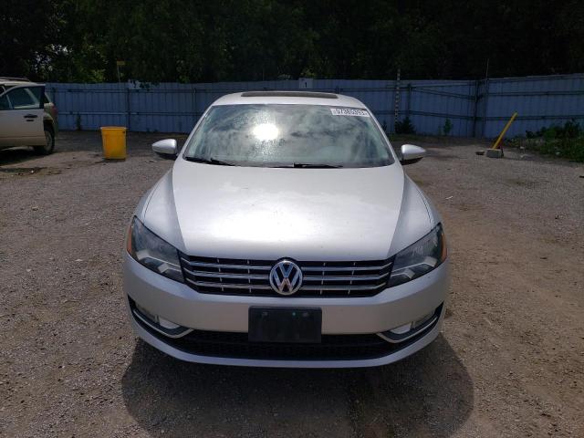 Photo 5 from auction – 2012 VOLKSWAGEN PASSAT SEL with VIN 1VWCN7A33CC091359