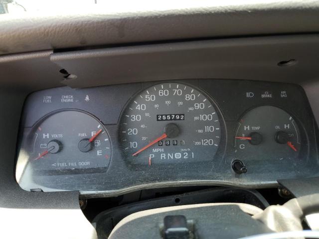 Photo 9 from auction – 2001 MERCURY GRAND MARQ with VIN 2MEFM75W51X667376