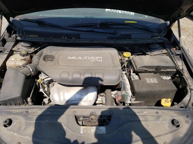 Photo 11 from auction – 2016 CHRYSLER 200 LIMITE with VIN 1C3CCCABXGN136143